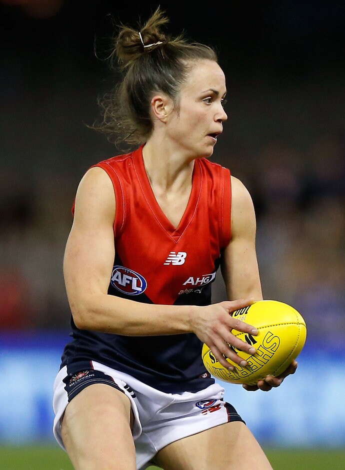 AFL 2015 Media - Western Bulldogs v Melbourne Womens Match MELBOURNE, AUSTRALIA - AUGUST 16: Daisy Pearce of the Demons in action during the 2015 AFL Womens match between the Western Bulldogs and the Melbourne Demons at Etihad Stadium, Melbourne, Australia on August 16, 2015. (Photo by Adam Trafford/AFL Media)